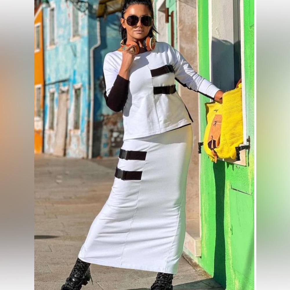 New black and white cotton long sleeve top and maxi tube skirt set size S/M